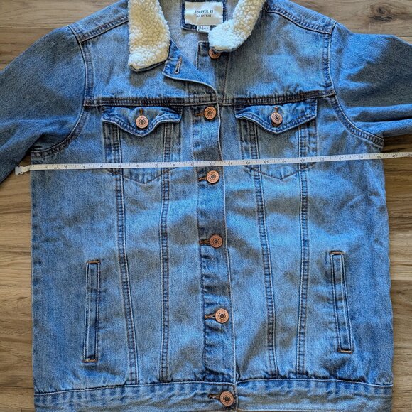 Forever 21 Jean Jacket with Fleece-like Collar, S - Picture 4 of 8